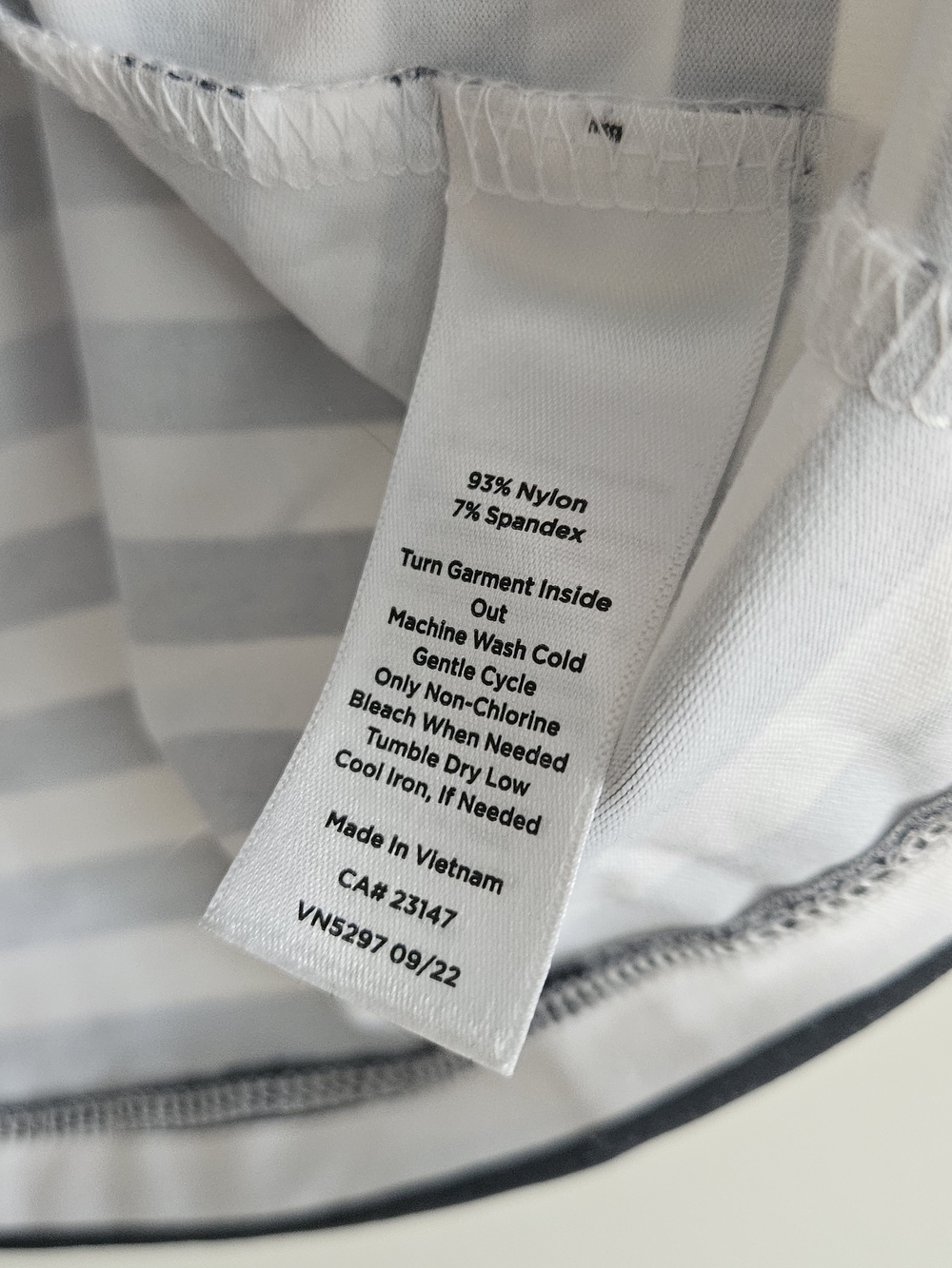 Talbots Black and White Striped Long Sleeve Scoop Neck Top Size L - Picture 5 of 5
